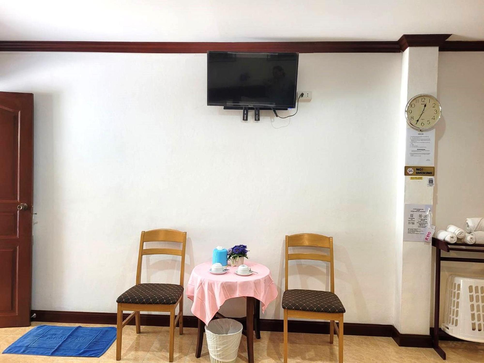 Rabbit Mansion Patong Hotel Ngoại thất bức ảnh