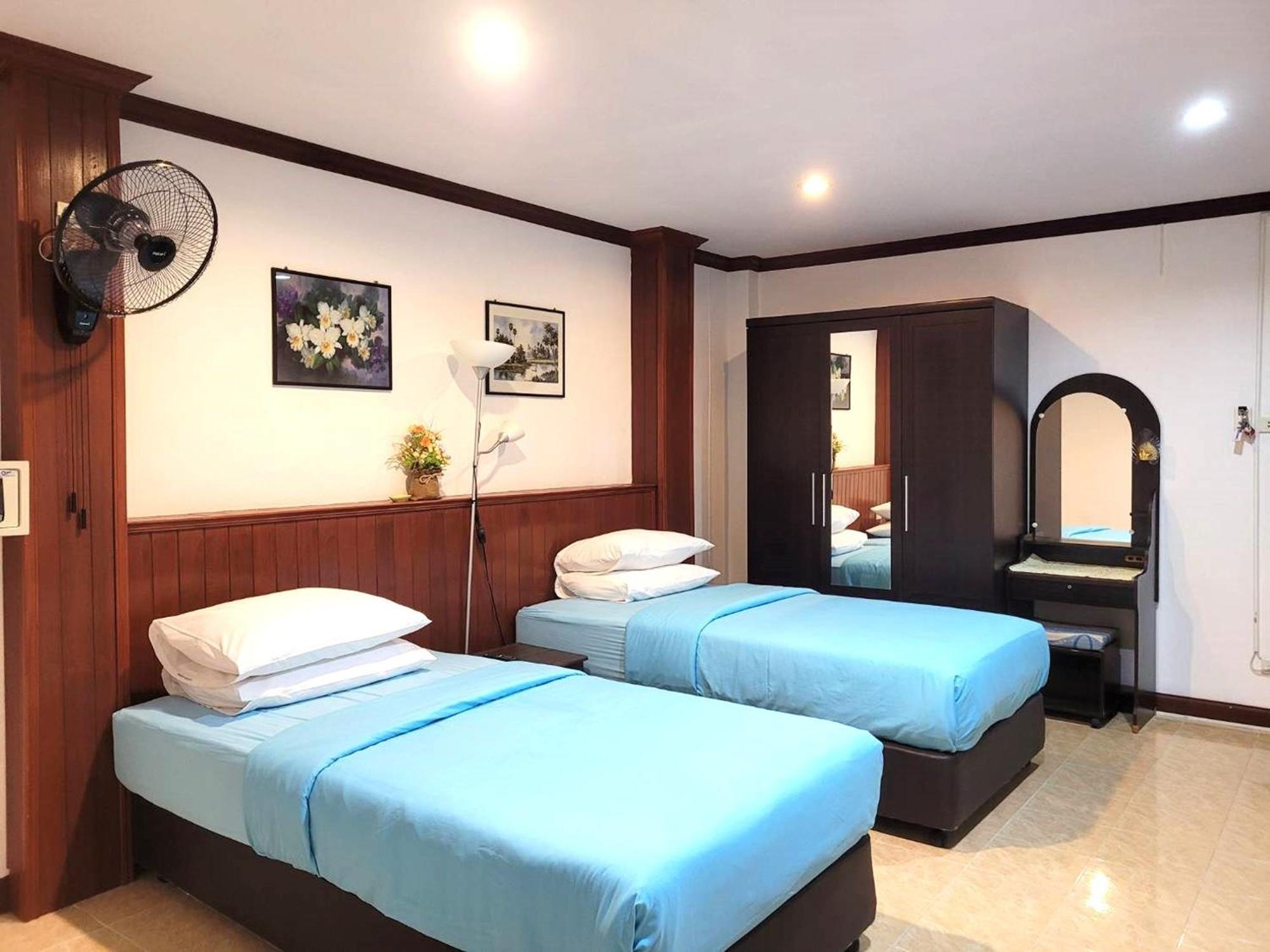 Rabbit Mansion Patong Hotel Ngoại thất bức ảnh