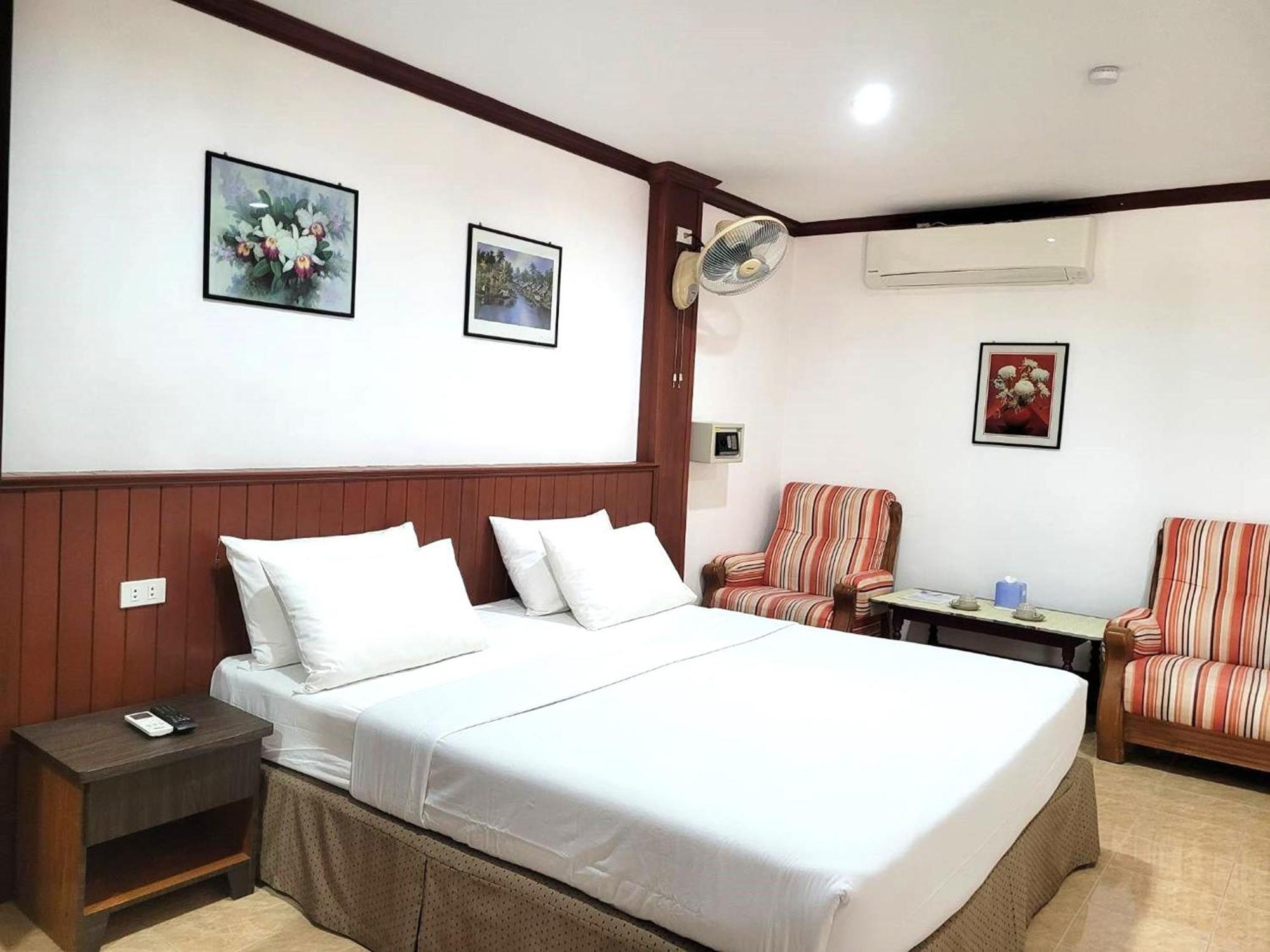 Rabbit Mansion Patong Hotel Ngoại thất bức ảnh