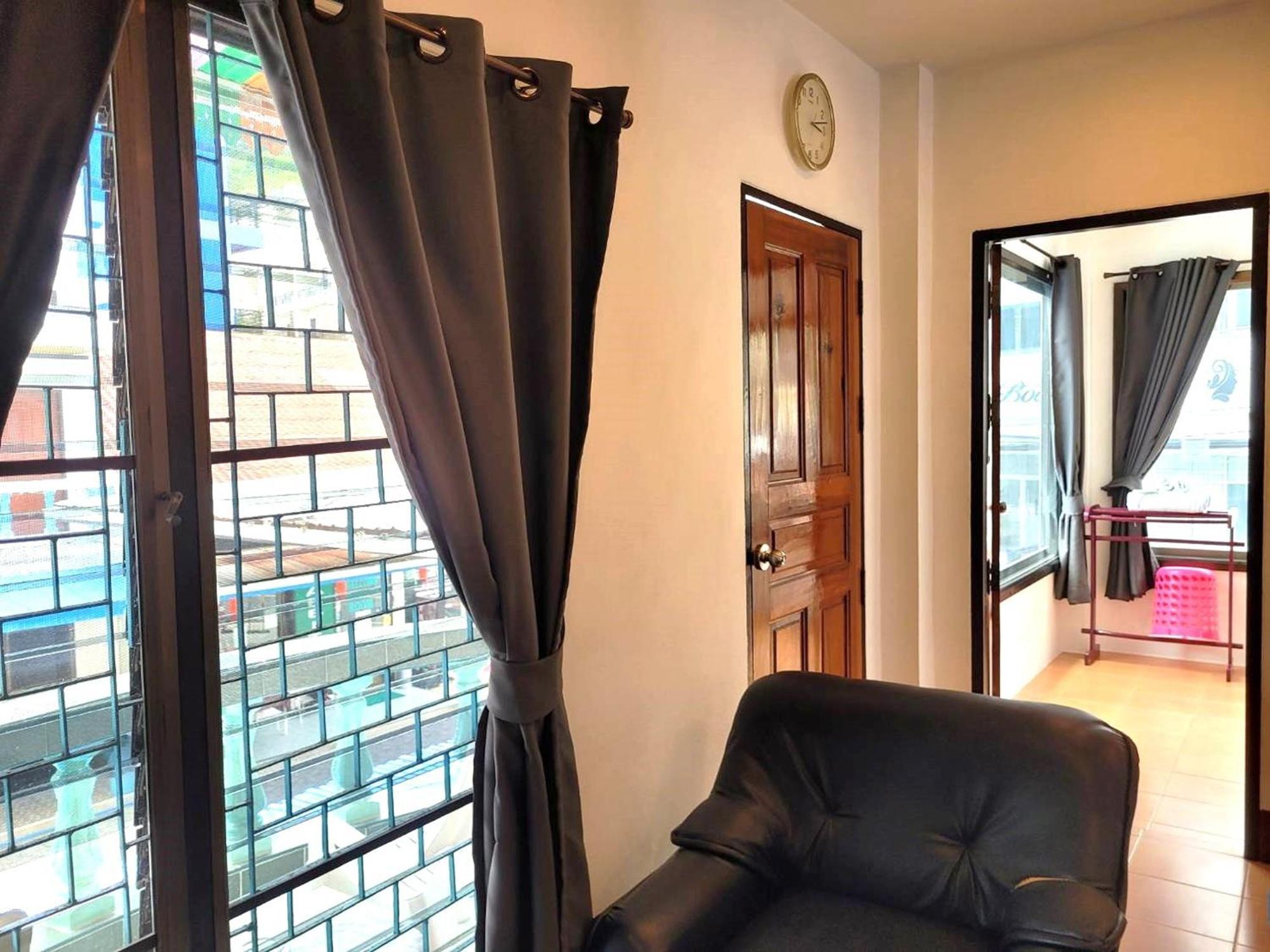 Rabbit Mansion Patong Hotel Ngoại thất bức ảnh