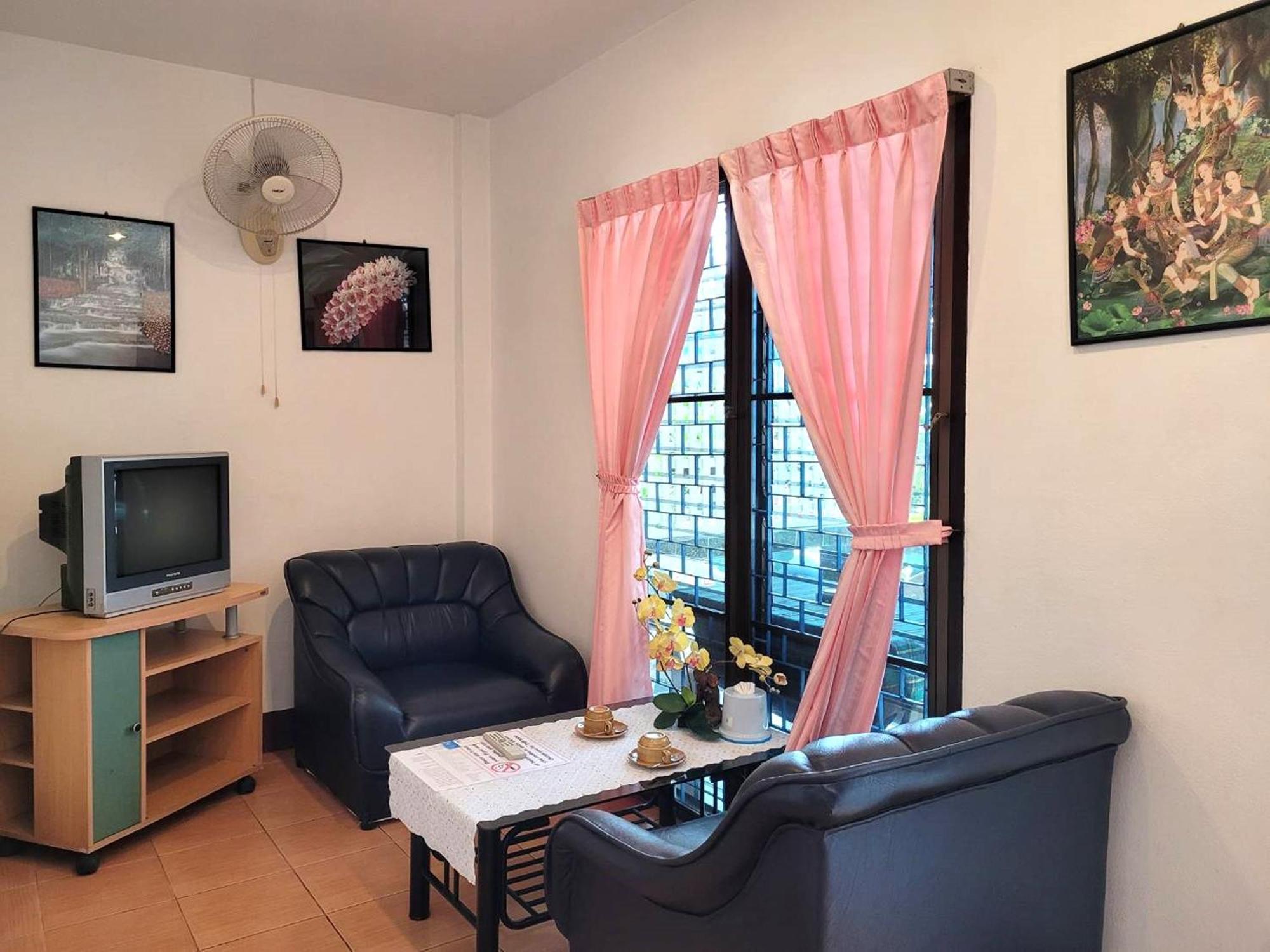 Rabbit Mansion Patong Hotel Ngoại thất bức ảnh