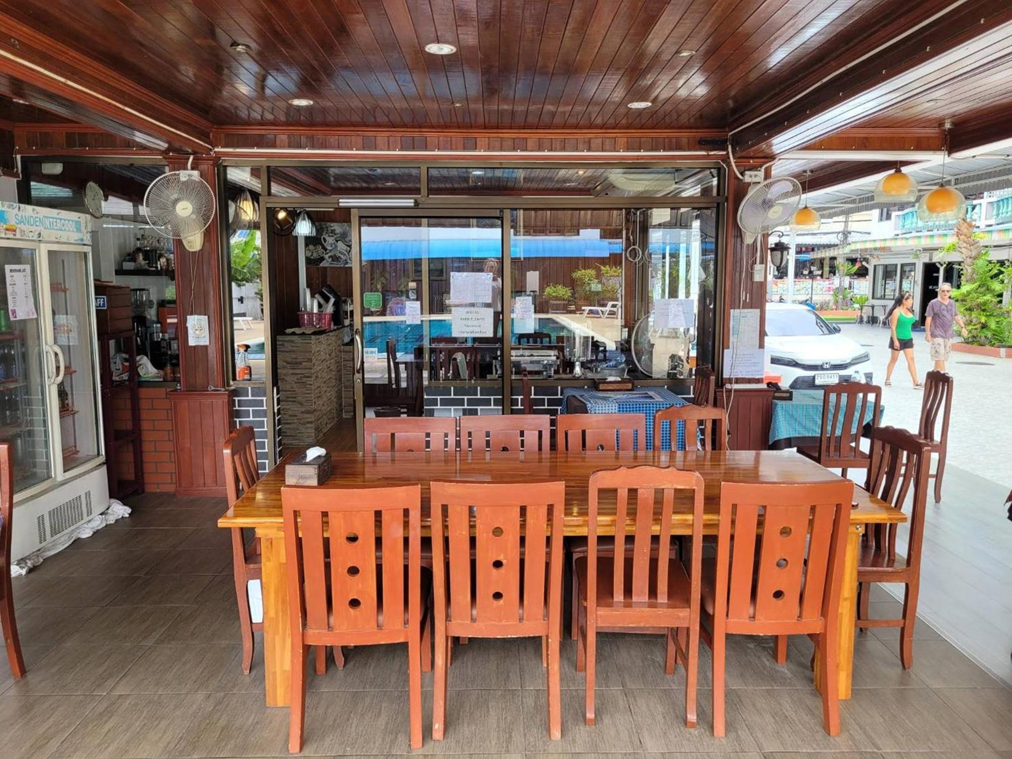 Rabbit Mansion Patong Hotel Ngoại thất bức ảnh