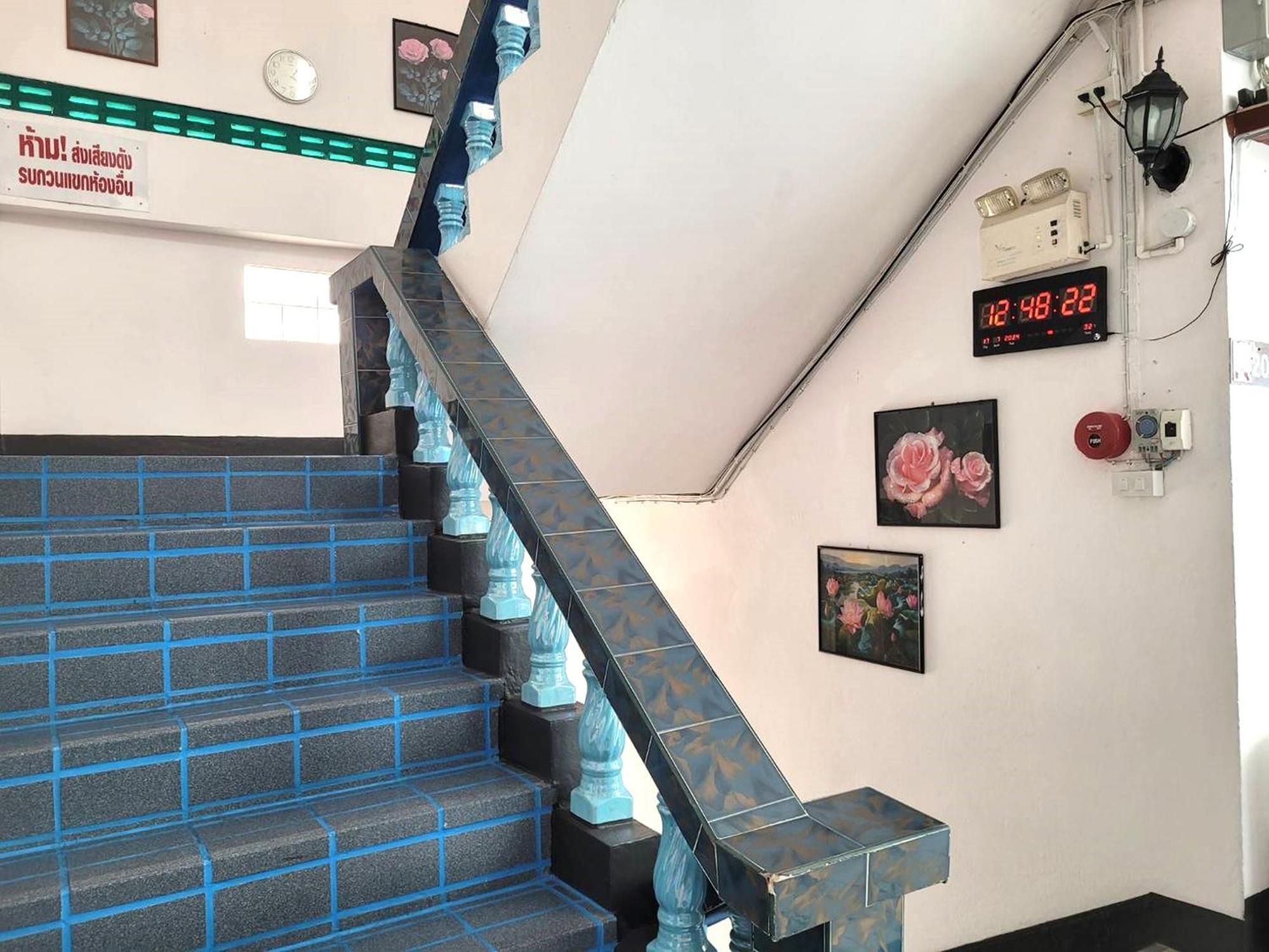 Rabbit Mansion Patong Hotel Ngoại thất bức ảnh