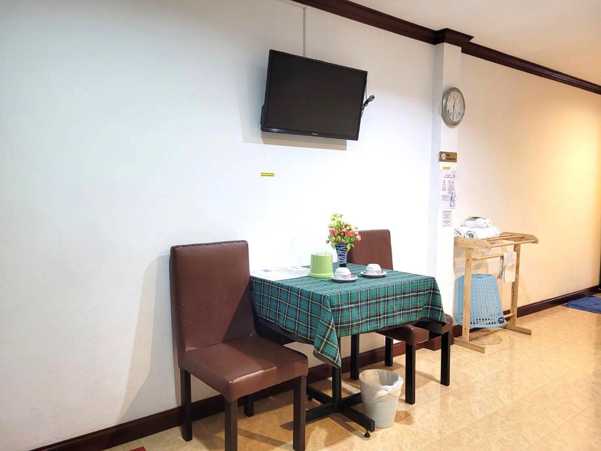 Rabbit Mansion Patong Hotel Ngoại thất bức ảnh